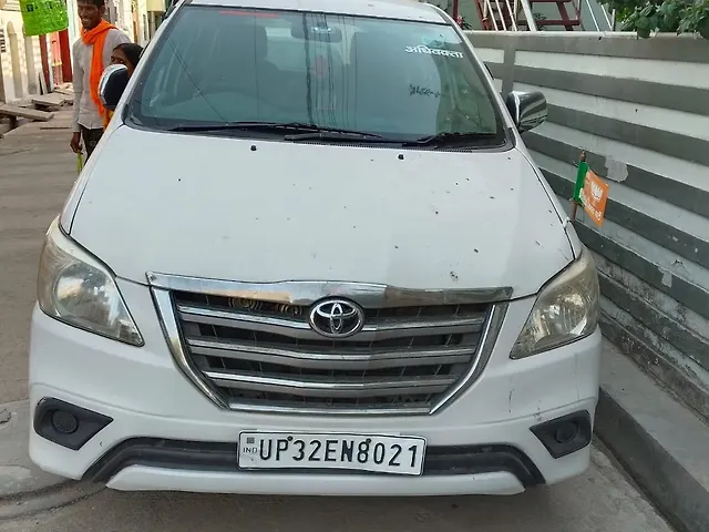 Used 2014 Toyota Innova in Lucknow