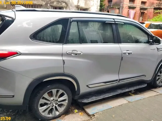 Used Toyota Innova Hycross ZX Hybrid (Electric + Petrol) Automatic (e-CVT) 7 STR in Delhi