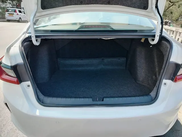 Used Honda City 4th Generation V Petrol in Mumbai