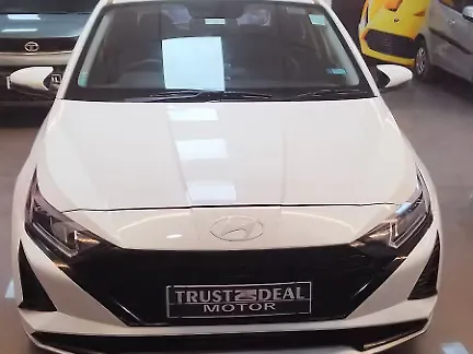 Used Hyundai i20 Asta 1.2 MT [2023-2025] in Lucknow