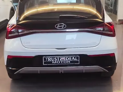 Used Hyundai i20 Asta 1.2 MT [2023-2025] in Lucknow
