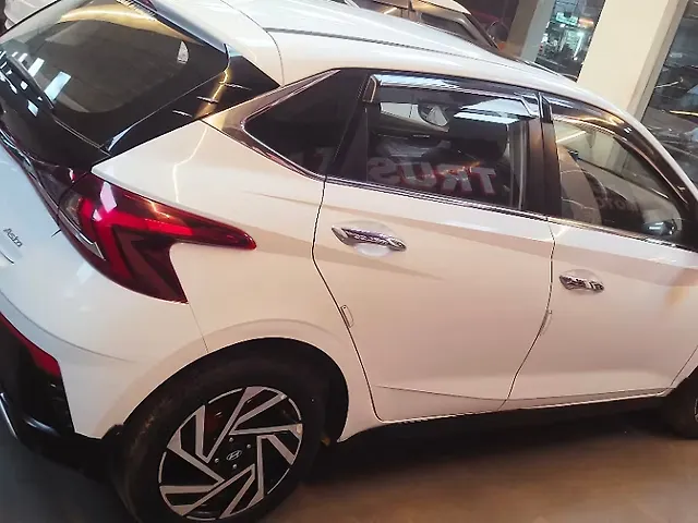Used Hyundai i20 Asta 1.2 MT [2023-2025] in Lucknow