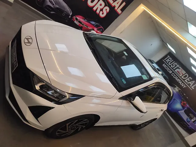 Used Hyundai i20 Asta 1.2 MT [2023-2025] in Lucknow
