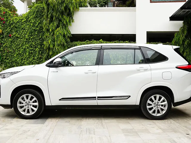 Used Toyota Innova Hycross VX (O) Hybrid (Electric + Petrol) Automatic (e-CVT) 7 STR in Jaipur