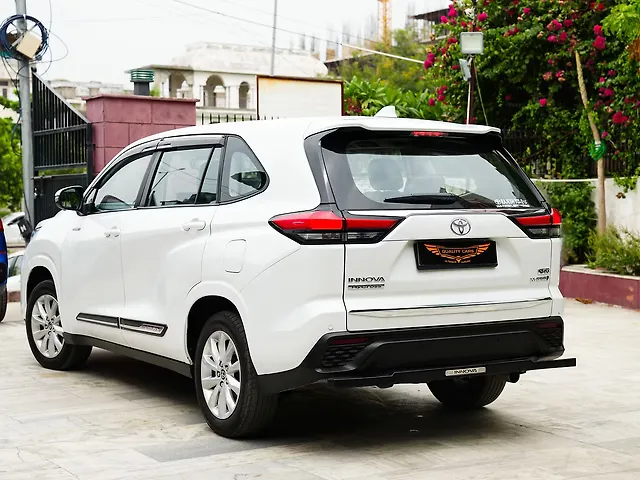 Used Toyota Innova Hycross VX (O) Hybrid (Electric + Petrol) Automatic (e-CVT) 7 STR in Jaipur