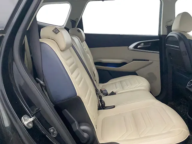 Used Kia Carens [2023-2024] Luxury Plus 1.5 Turbo Petrol DCT 6 STR [2023-2024] in Lucknow