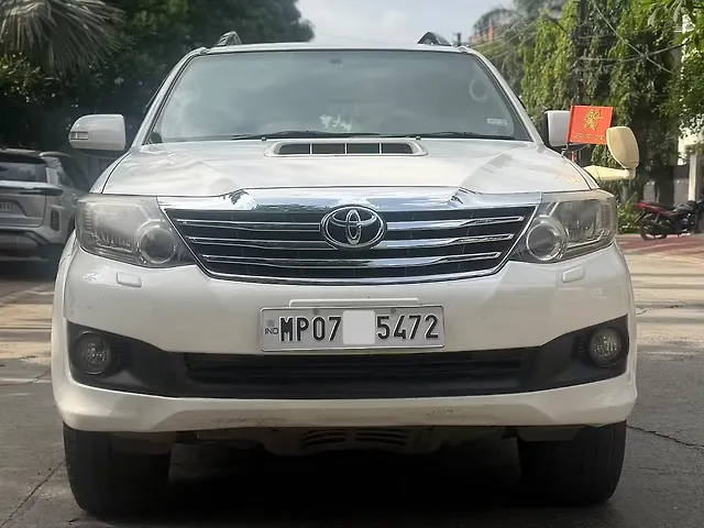 Used 2013 Toyota Fortuner in Indore
