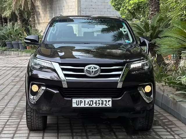 Used 2017 Toyota Fortuner in Delhi