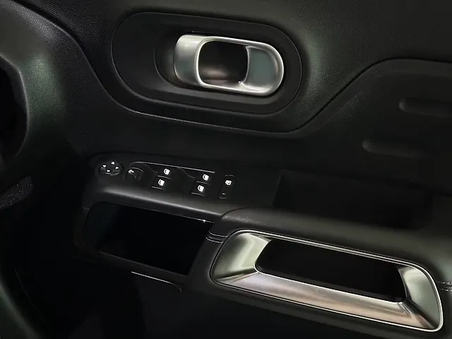 Used Citroen C5 Aircross Shine Dual Tone in Mumbai