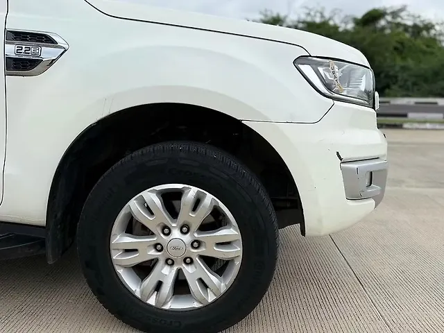 Used Ford Endeavour [2016-2019] Trend 2.2 4x2 AT in Surat