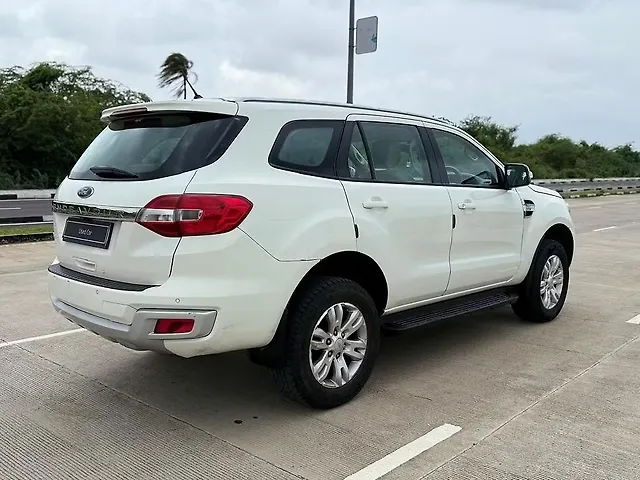 Used Ford Endeavour [2016-2019] Trend 2.2 4x2 AT in Surat