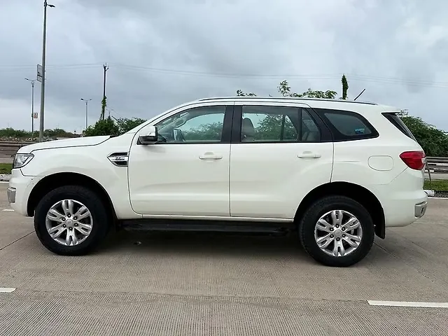 Used Ford Endeavour [2016-2019] Trend 2.2 4x2 AT in Surat