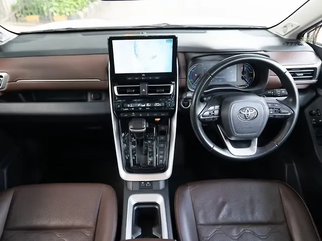 Used Toyota Innova Hycross ZX Hybrid (Electric + Petrol) Automatic (e-CVT) 7 STR in Delhi Used Toyota Innova Hycross ZX Hybrid (Electric + Petrol) Automatic (e-CVT) 7 STR in Delhi