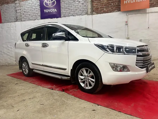 Used Toyota Innova Crysta [2016-2020] 2.4 V Diesel in Lucknow