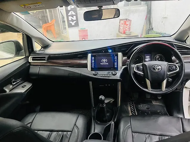 Used Toyota Innova Crysta [2016-2020] 2.4 V Diesel in Lucknow