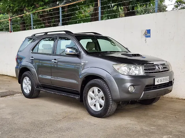 Used 2010 Toyota Fortuner in Kolkata