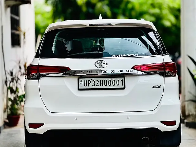Used Toyota Fortuner [2016-2021] 2.8 4x4 AT [2016-2020] in Lucknow