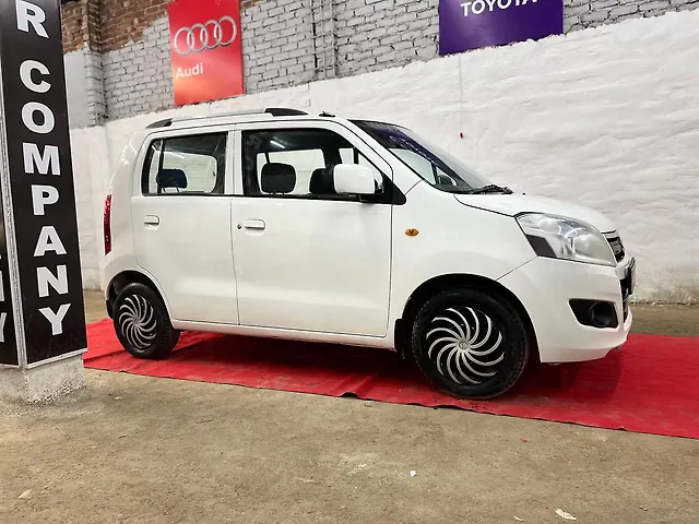 Used Maruti Suzuki Wagon R 1.0 [2010-2013] VXi in Lucknow