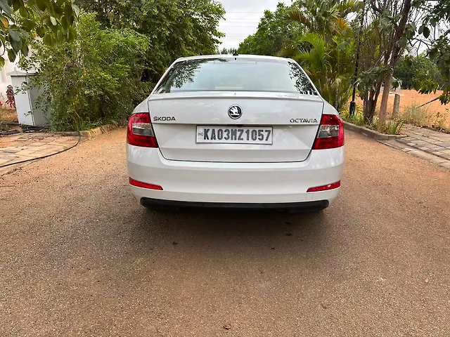 Used Skoda Octavia [2015-2017] 1.8 TSI Style Plus AT in Bangalore