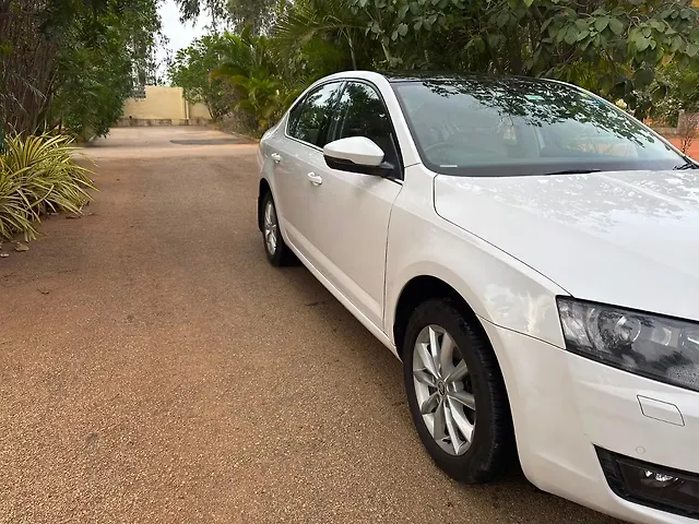 Used Skoda Octavia [2015-2017] 1.8 TSI Style Plus AT in Bangalore