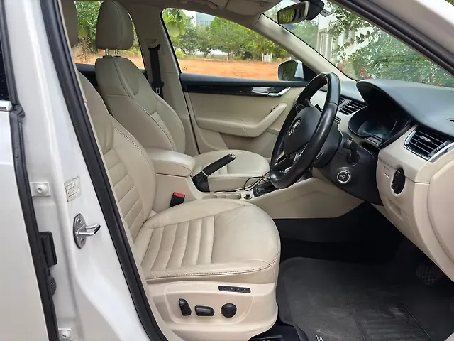 Used Skoda Octavia [2015-2017] 1.8 TSI Style Plus AT in Bangalore