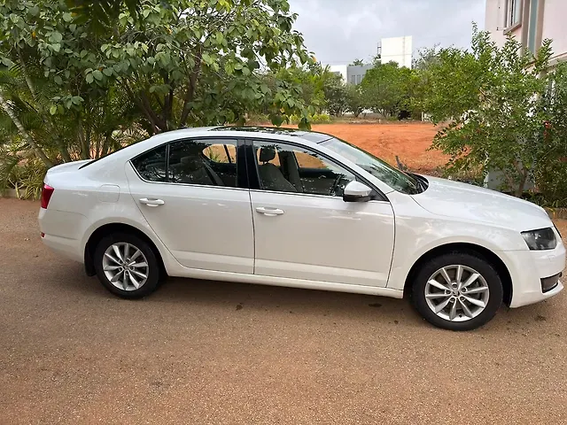 Used Skoda Octavia [2015-2017] 1.8 TSI Style Plus AT in Bangalore