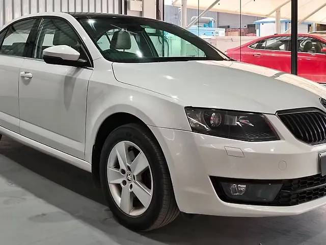 Used Skoda Octavia [2015-2017] 1.8 TSI Ambition Plus AT in Pune