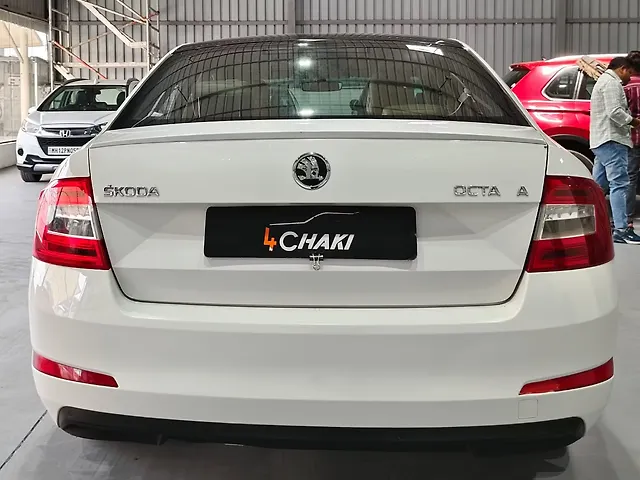 Used Skoda Octavia [2015-2017] 1.8 TSI Ambition Plus AT in Pune