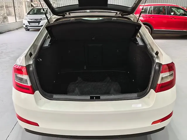 Used Skoda Octavia [2015-2017] 1.8 TSI Ambition Plus AT in Pune