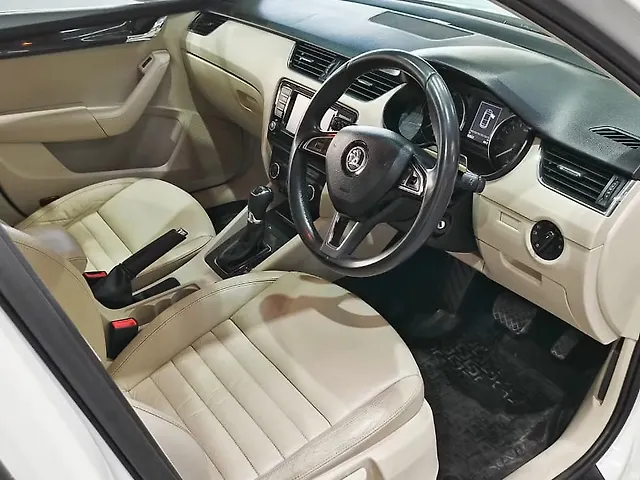 Used Skoda Octavia [2015-2017] 1.8 TSI Ambition Plus AT in Pune