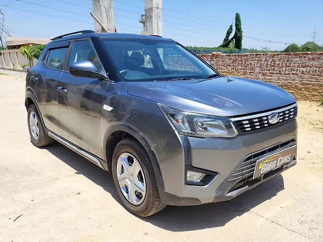 Used Mahindra XUV300 [2019-2024] W6 1.5 Diesel [2020] in Agra
