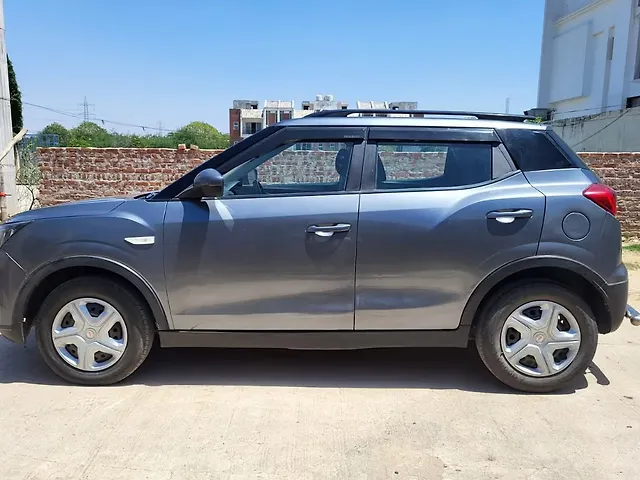Used Mahindra XUV300 [2019-2024] W6 1.5 Diesel [2020] in Agra