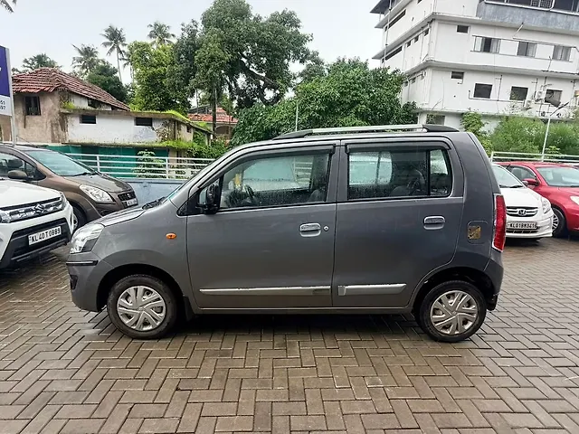 Used Maruti Suzuki Wagon R 1.0 [2014-2019] LXI in Thrissur
