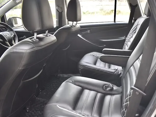 Used Toyota Innova Crysta [2023-2026] GX Diesel Manual 7 STR in Gurgaon