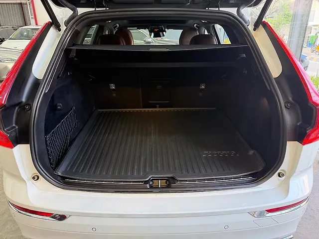Used Volvo XC60 [2017-2021] D5 Inscription in Hyderabad