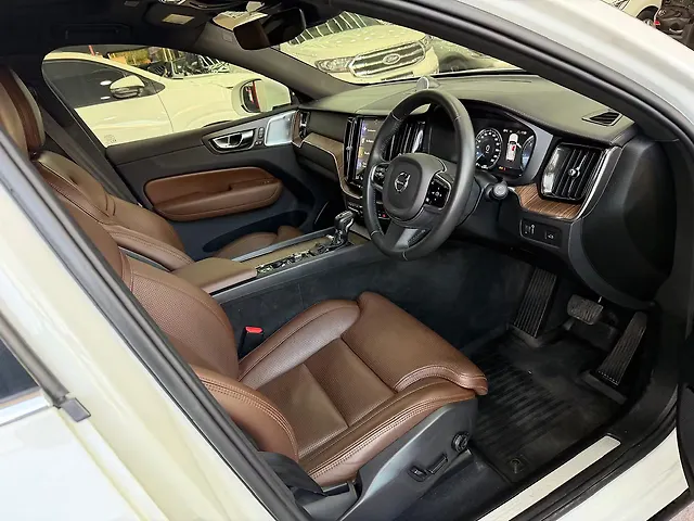 Used Volvo XC60 [2017-2021] D5 Inscription in Hyderabad