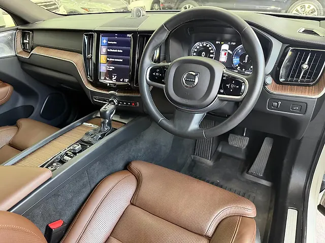 Used Volvo XC60 [2017-2021] D5 Inscription in Hyderabad