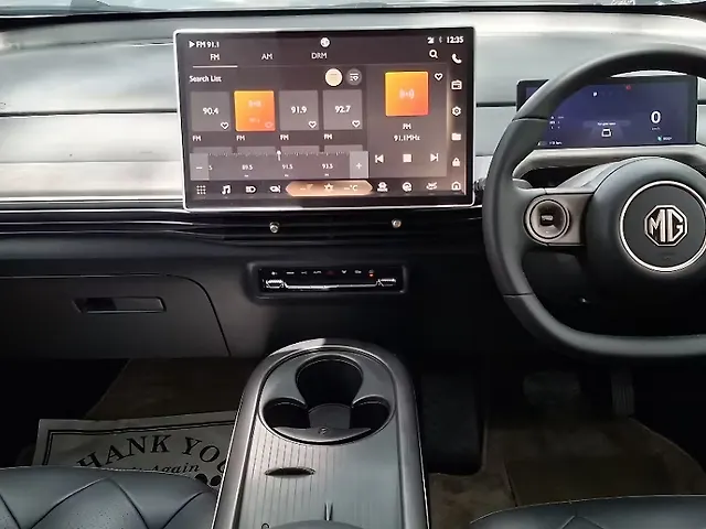 Used MG Windsor EV Essence 38.0 kWh in Bangalore
