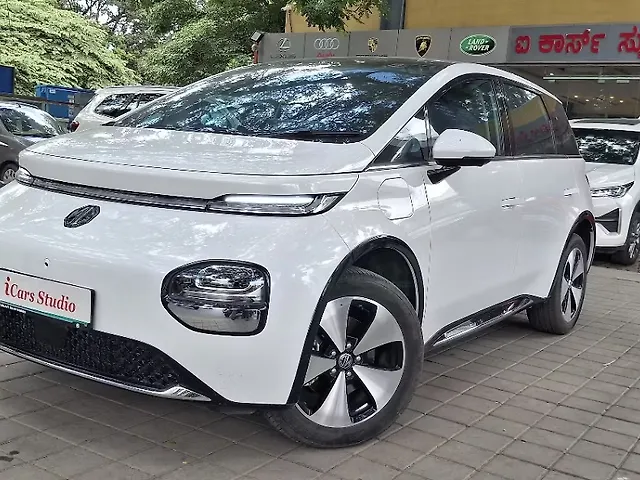 Used MG Windsor EV Essence 38.0 kWh in Bangalore