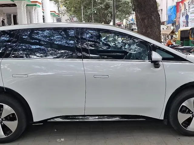 Used MG Windsor EV Essence 38.0 kWh in Bangalore