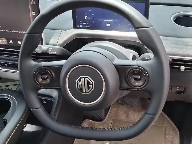 Used MG Windsor EV Essence 38.0 kWh in Bangalore