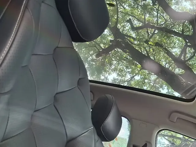 Used MG Windsor EV Essence 38.0 kWh in Bangalore