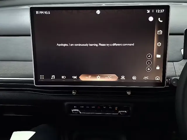 Used MG Windsor EV Essence 38.0 kWh in Bangalore