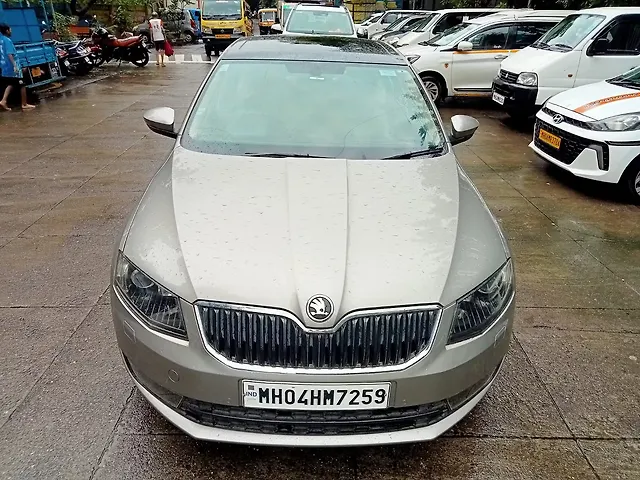 Used 2016 Skoda Octavia in Mumbai