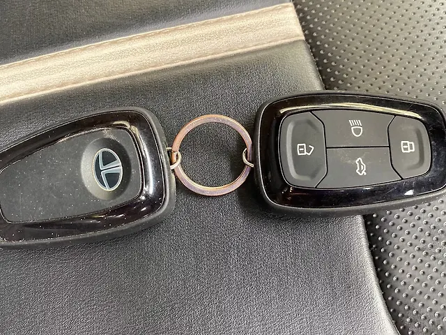 Used Tata Nexon Creative Plus (S) 1.2 Petrol 7DCA [2023-2025] in Jaipur