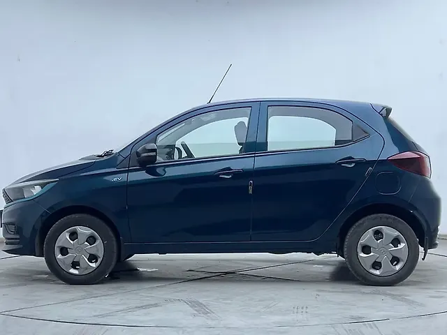 2023 Tata Tiago EV - Photo 2