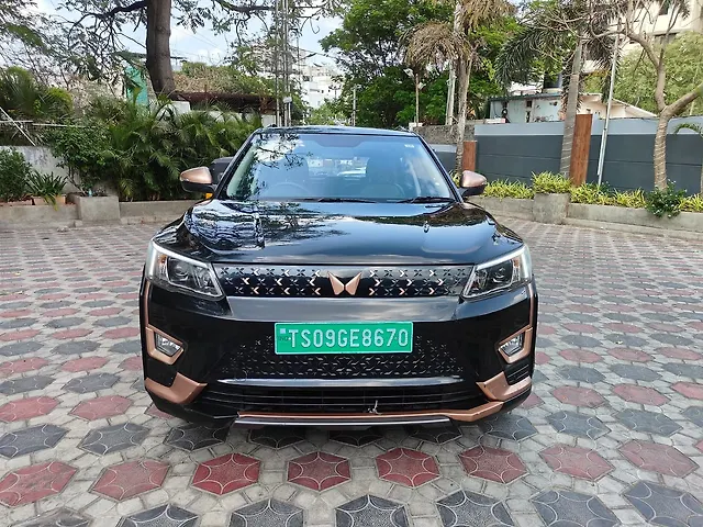 2023 Mahindra XUV400 - Photo 1