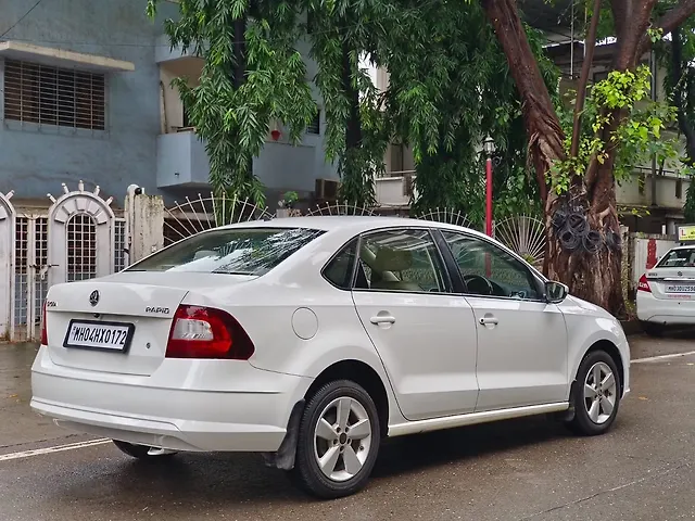 Used Skoda Rapid Ambition 1.6 MPI in Mumbai