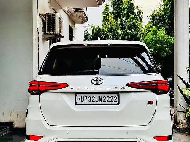 Used Toyota Fortuner [2016-2021] 2.8 4x2 AT [2016-2020] in Lucknow