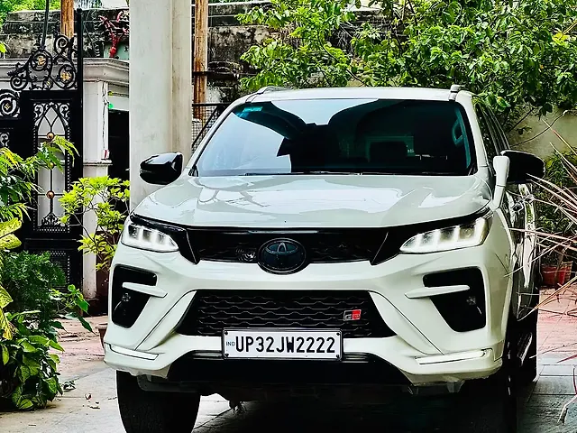 Used Toyota Fortuner [2016-2021] 2.8 4x2 AT [2016-2020] in Lucknow